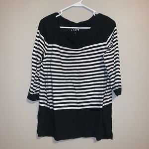 Black striped 3/4 sleeve shirt. Size L.